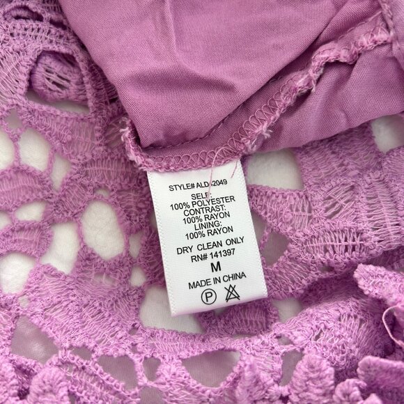 Lilac lace dress - Picture 9 of 9